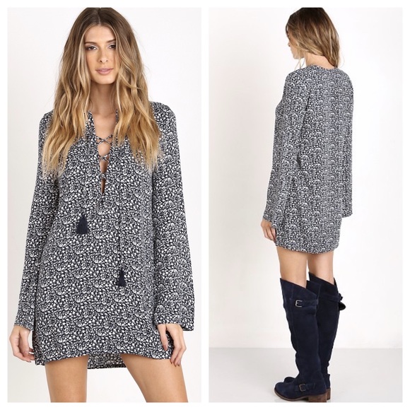 Faithfull the Brand Dresses & Skirts - NWT Faithfull the Brand Roman Dress in Winter Tales